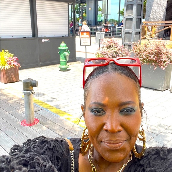 Meet your Posher, Sonja - Picture 16 of 16